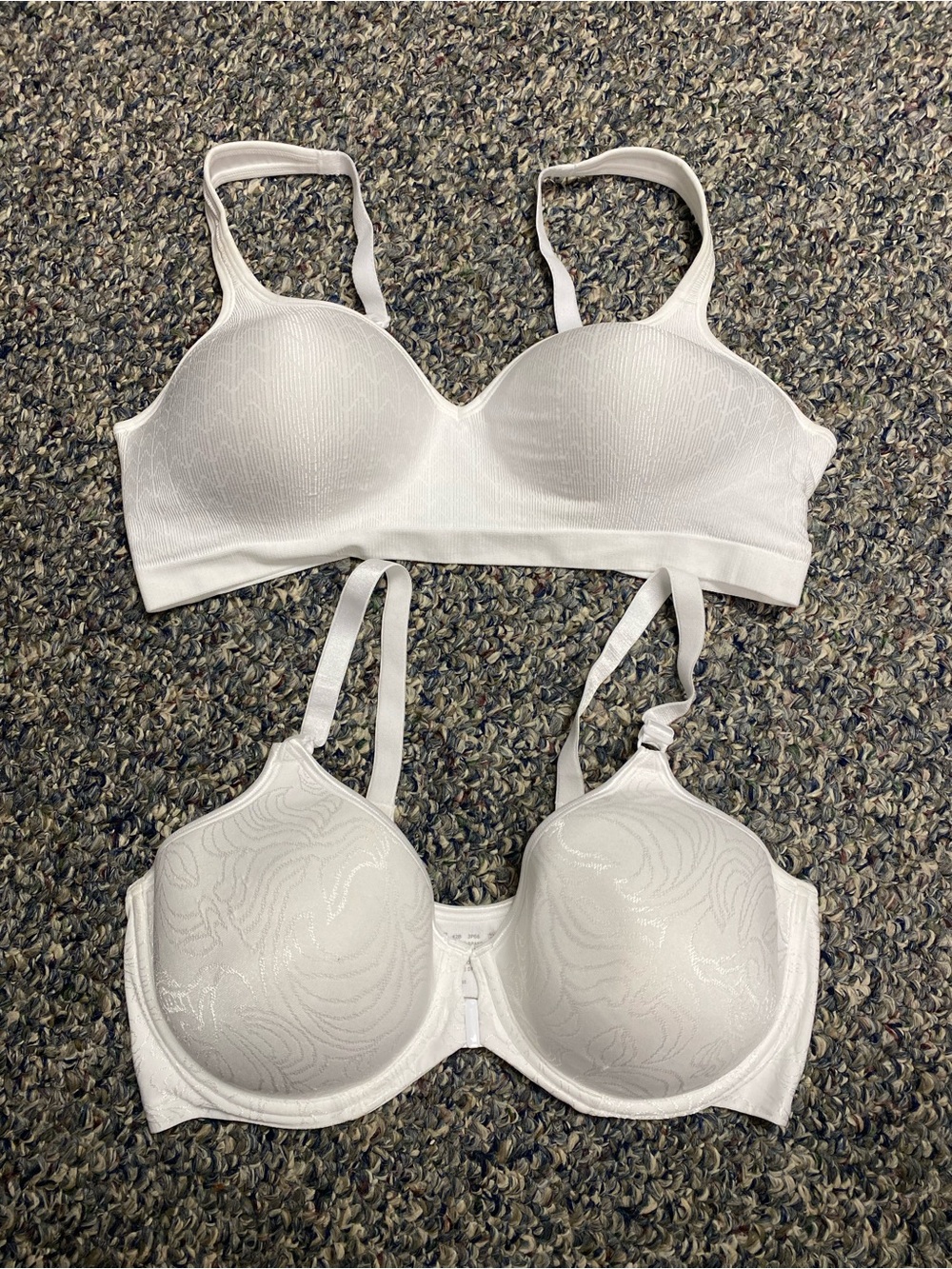 Bali White Seamless Molded Cup Bras - Supportive Everyday Pair